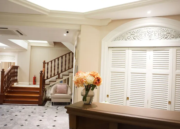 Hiranyakul House Riverside Hotel 4*