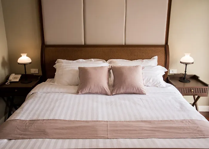Hiranyakul House Riverside Hotel 4*