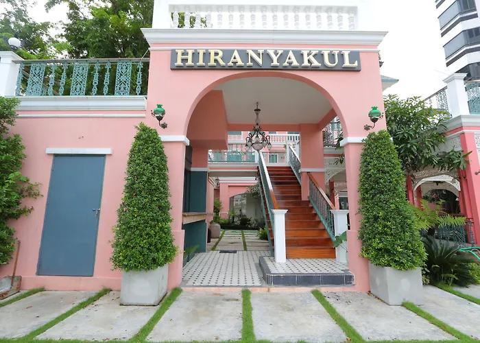 Hiranyakul House Riverside Hotel 4*