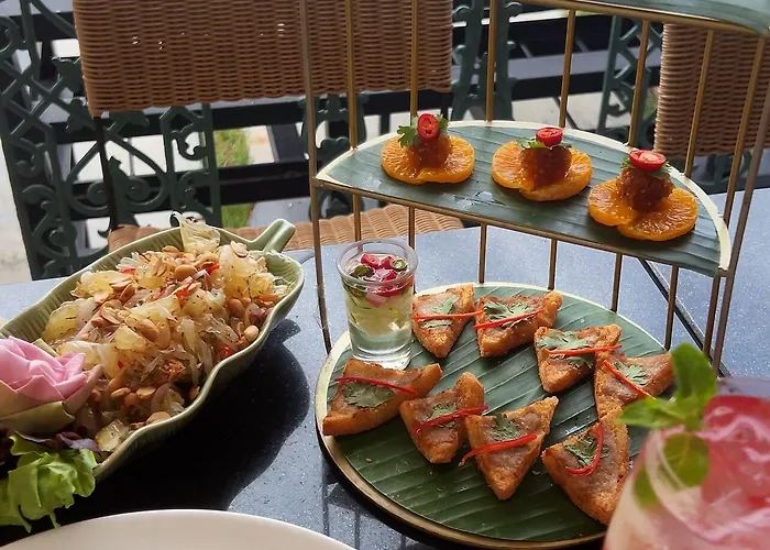 Hiranyakul House Riverside Hotel 4*