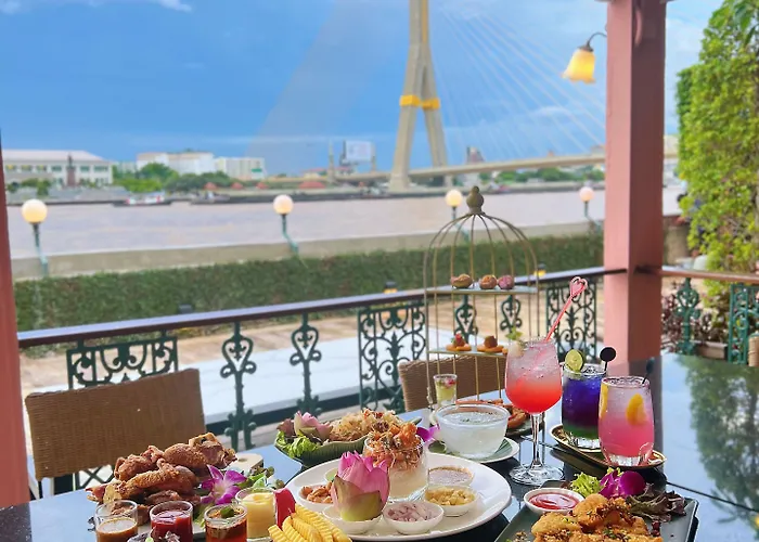 Hiranyakul House Riverside 4*