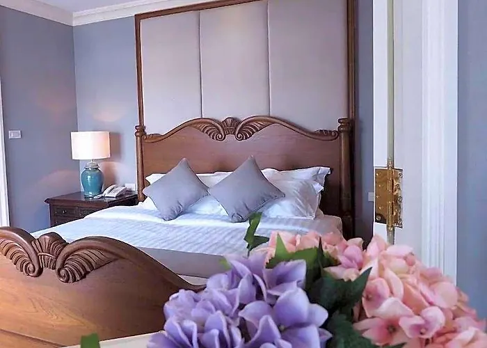 Hiranyakul House Riverside 4*