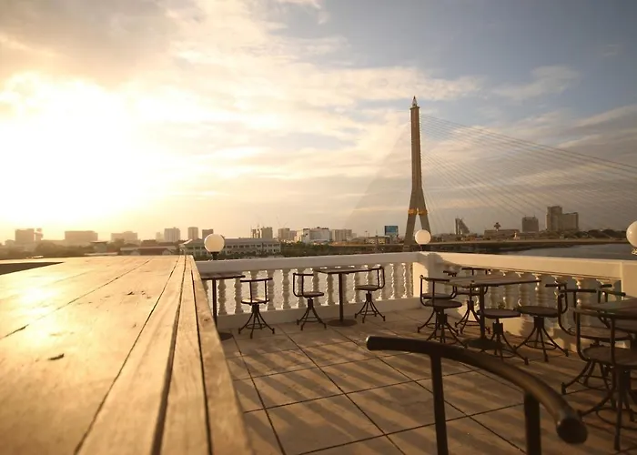 Hiranyakul House Riverside 4*